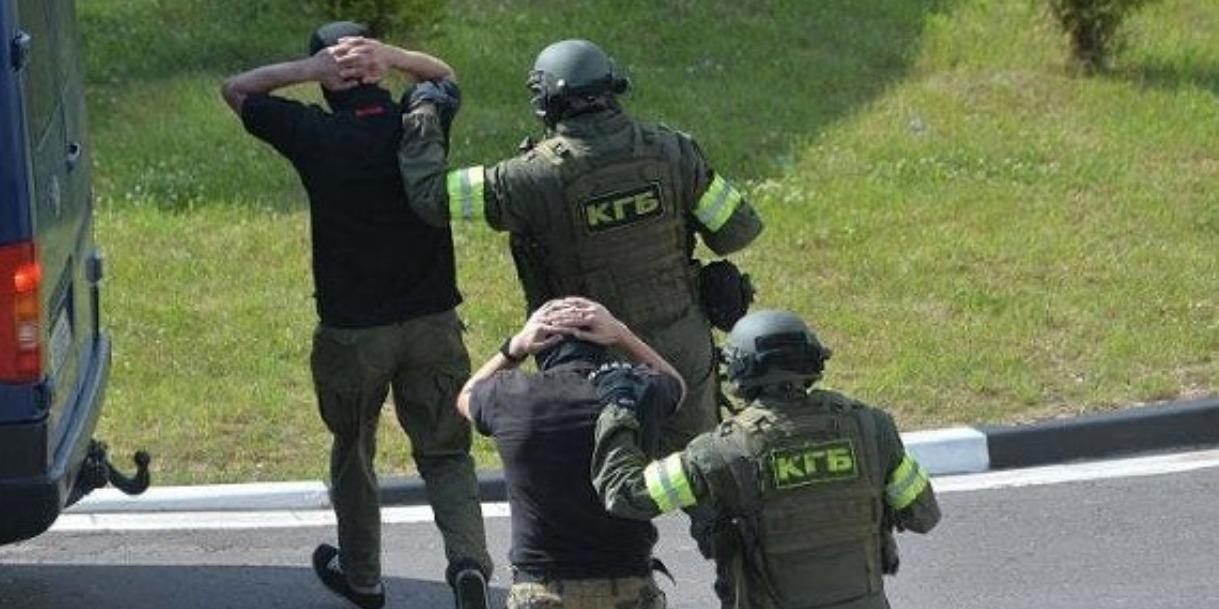 Против задержанных в Белоруссии россиян возбудили дело о подготовке теракта