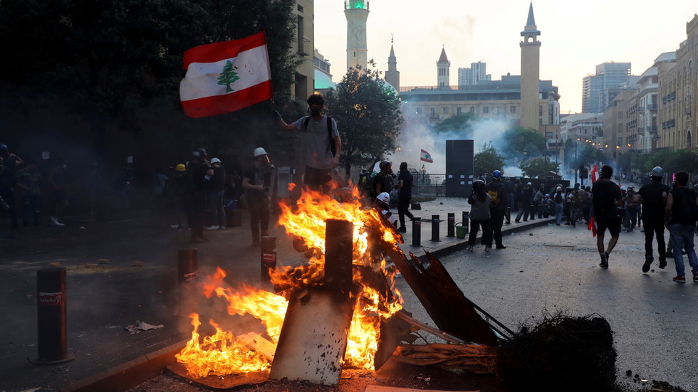 Tear gas & rubber bullets used against Lebanese protesters demanding justice for victims of Beirut blast