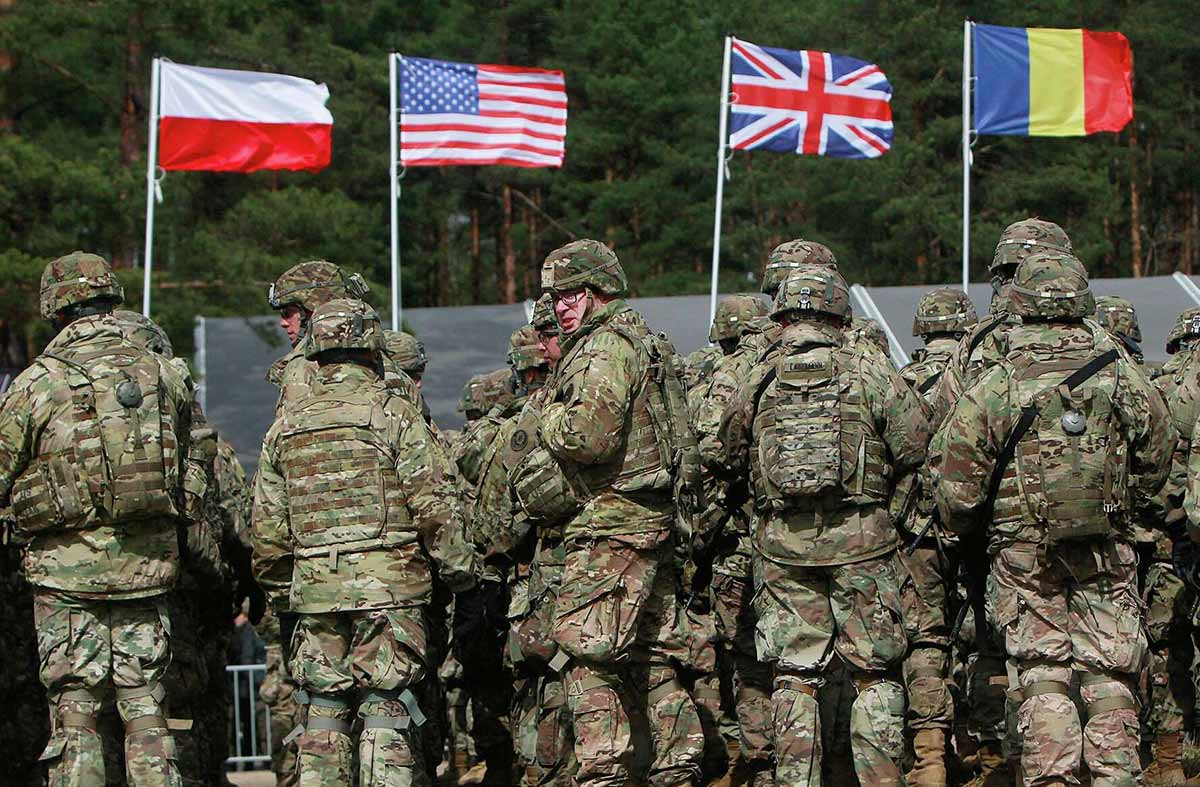Почему европейцам и хочется, и колется послать на Украину миротворцев