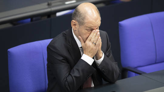 Alexander Davydov: Germany has abandoned decades of balancing both Russia and US, how long will it survive on its new path?