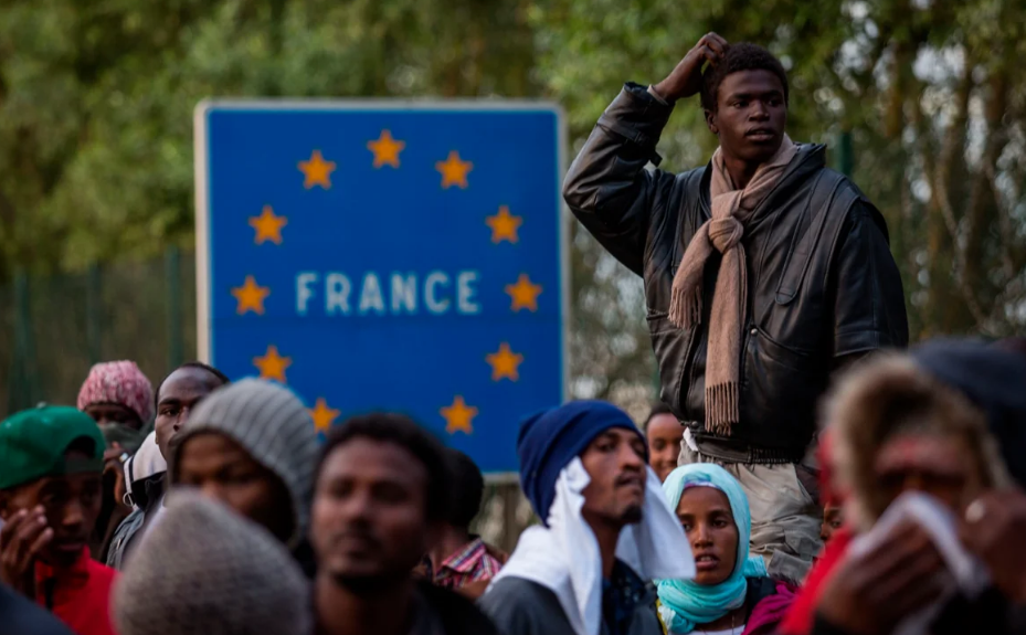 French defense minister threatens ‘sanctions’ against ex-generals behind open letter blasting Islamism and ‘suburban hordes’