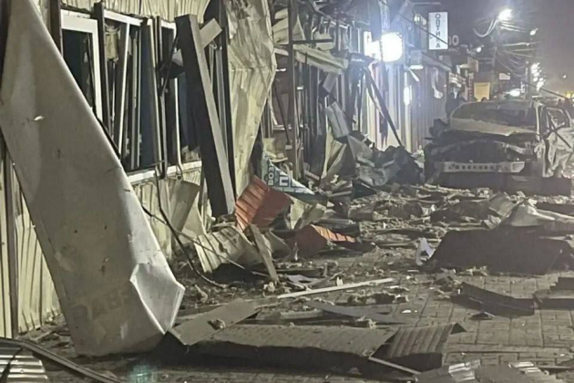 В результате взрывов в Батайске из-за атаки БПЛА повреждены многоквартирные дома и инфраструктура