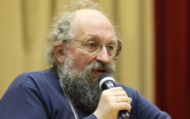 «Я оцениваю положение Украины как предсмертное, но государства умирают медленнее людей». Интервью с Анатолием Вассерманом