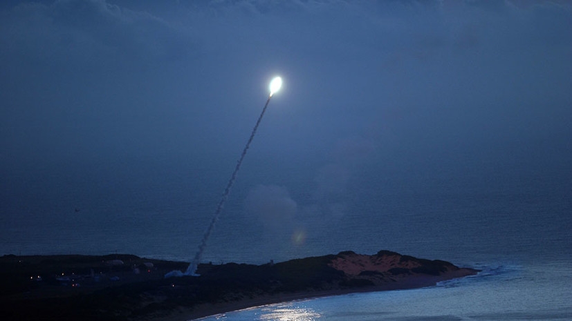 В интересах коллективной безопасности: почему Макрон выступает за возобновление диалога с Россией