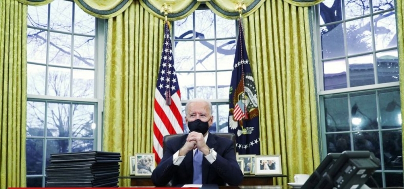 Отмена решений Трампа по ВОЗ, климату и мигрантам: Байден подписал первые указы на посту президента США
