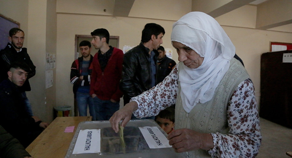 Turkish Opposition CHP Party Plans to Challenge Referendum Results