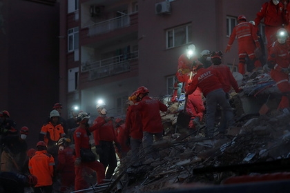 Число жертв землетрясения в Турции превысило 40 человек