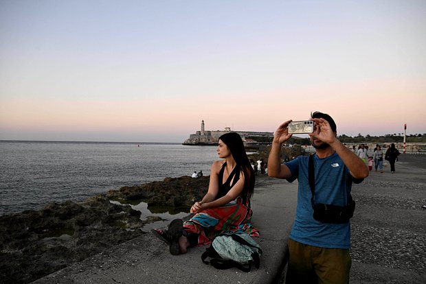 Возможность эвакуации россиян с Кубы прокомментировали