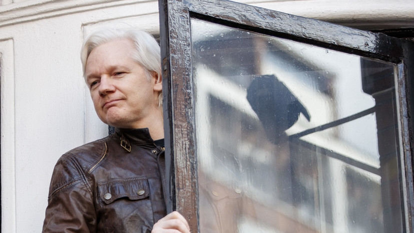 В МИД Эквадора подтвердили убежище Ассанжу