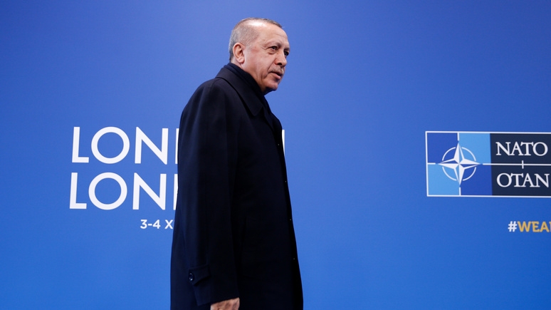 НАТО всё больше обеспокоено сближением Анкары с Москвой