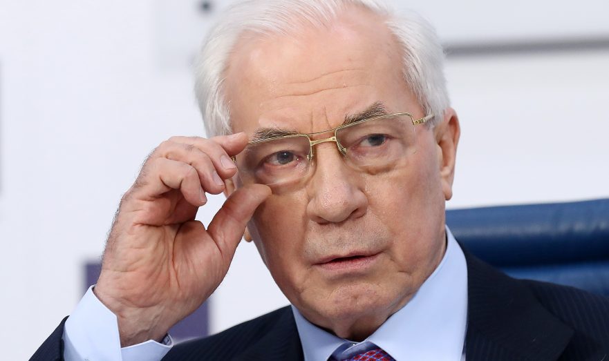Экс-премьер Украины Азаров: Евромайдан был нужен США для ослабления РФ