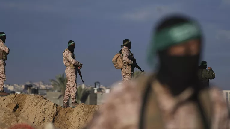 Hamas Demands Hundreds of Trucks into Gaza - Reports