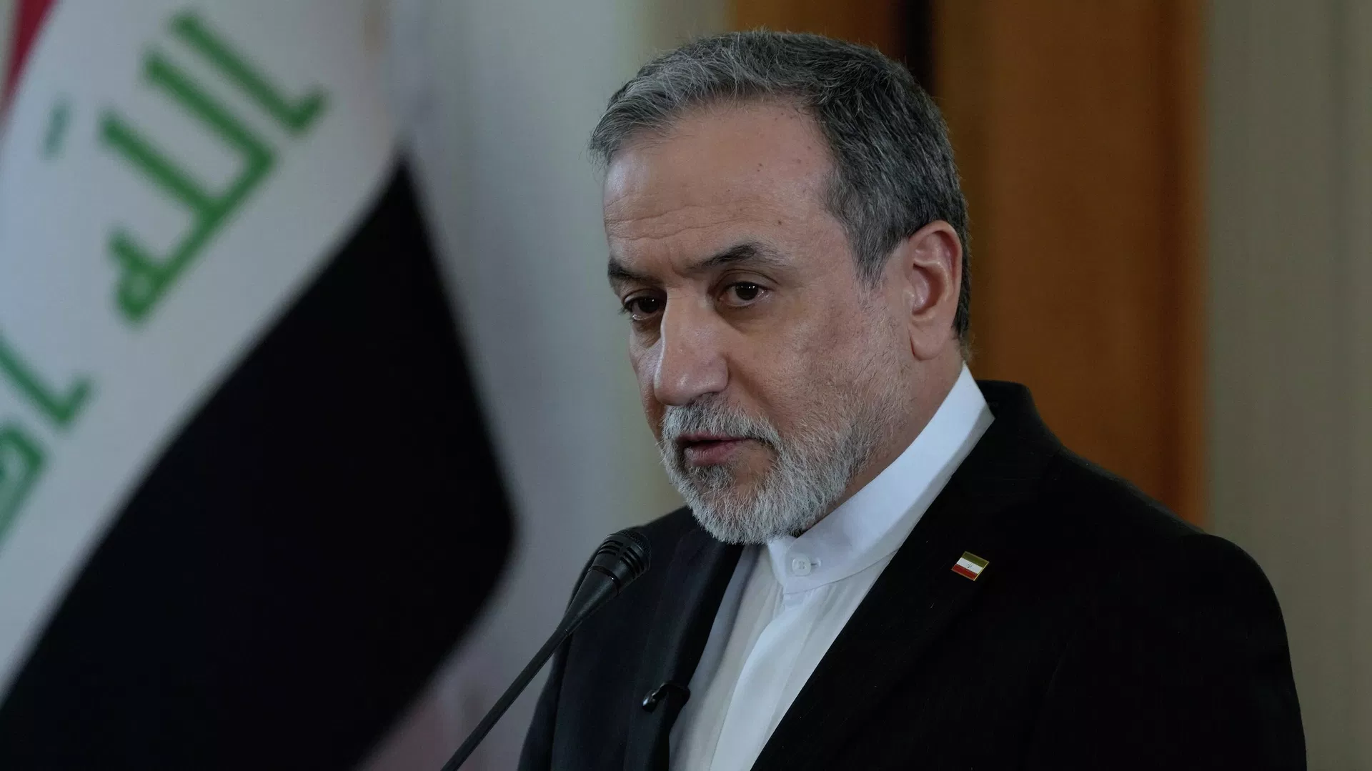 Iran Says It is Ready For War and Also Offers Diplomatic Option