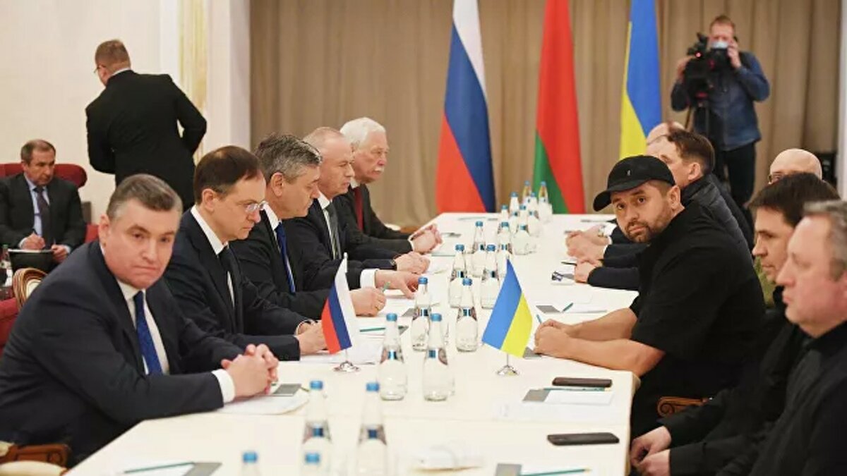 Россия и Украина провели первый раунд переговоров