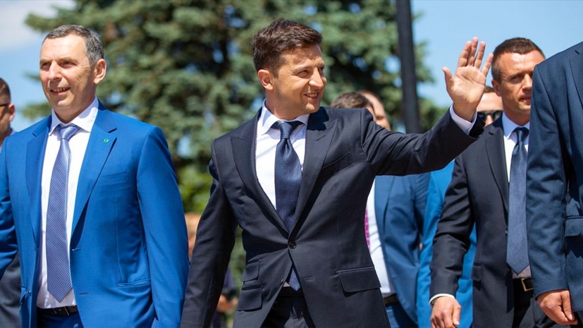 «Новый формат»: зачем Зеленский заменил военный парад «Маршем достоинства»