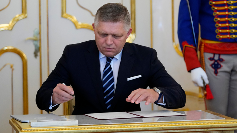 AP: Словакия отправит на границу с Венгрией армию и полицию