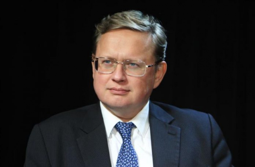 Михаил Делягин: Зеленский не сможет освободиться от опеки сил, марионеткой которых он является