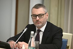 Травников возглавил управление президента России по противодействию коррупции