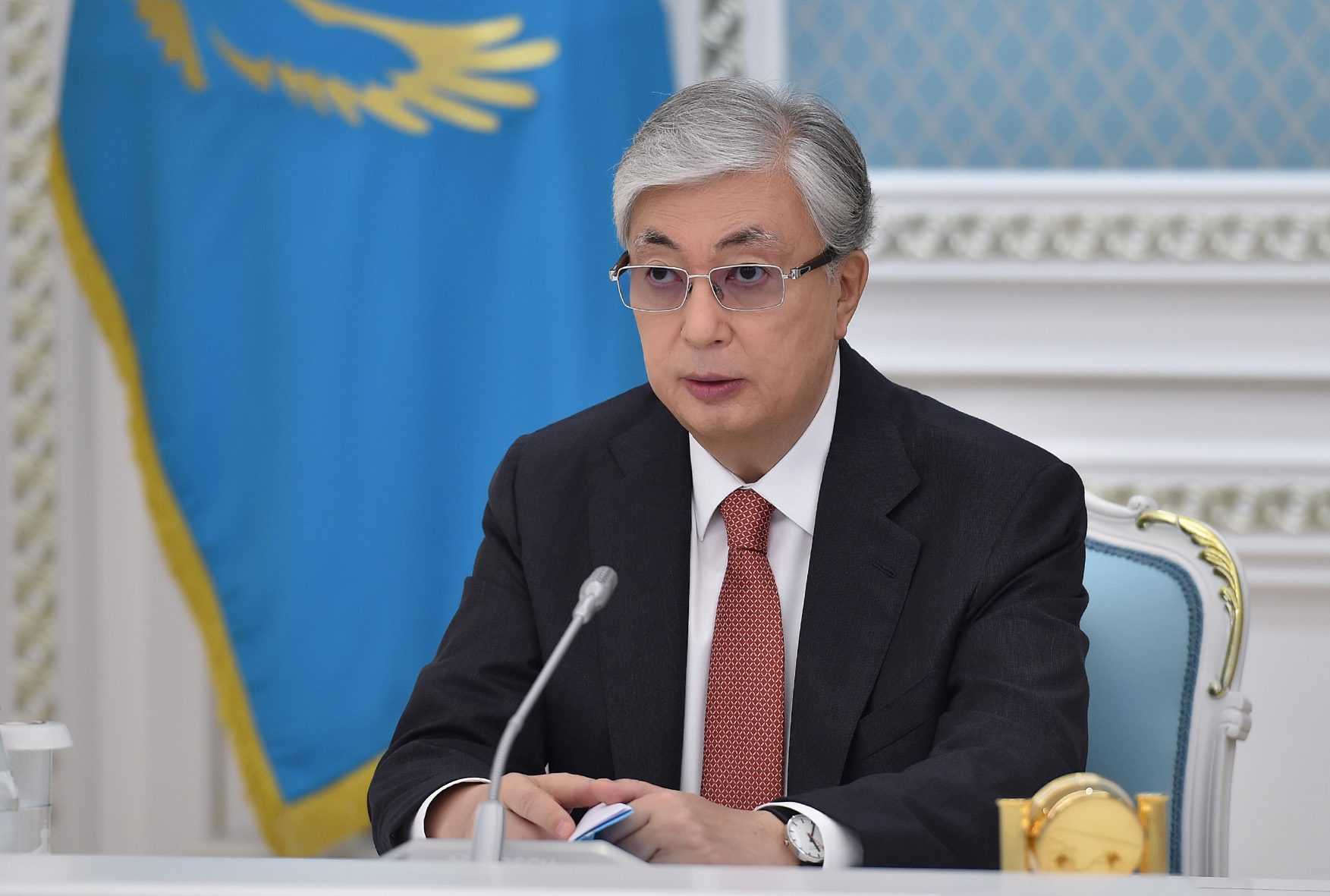 Токаев предложил сменить форму правления в Казахстане