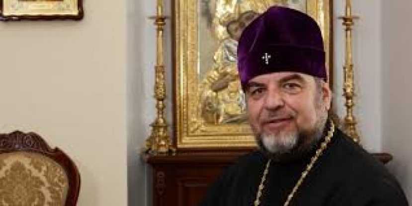 СМИ назвали имя протеже Порошенко на место главы автокефальной церкви