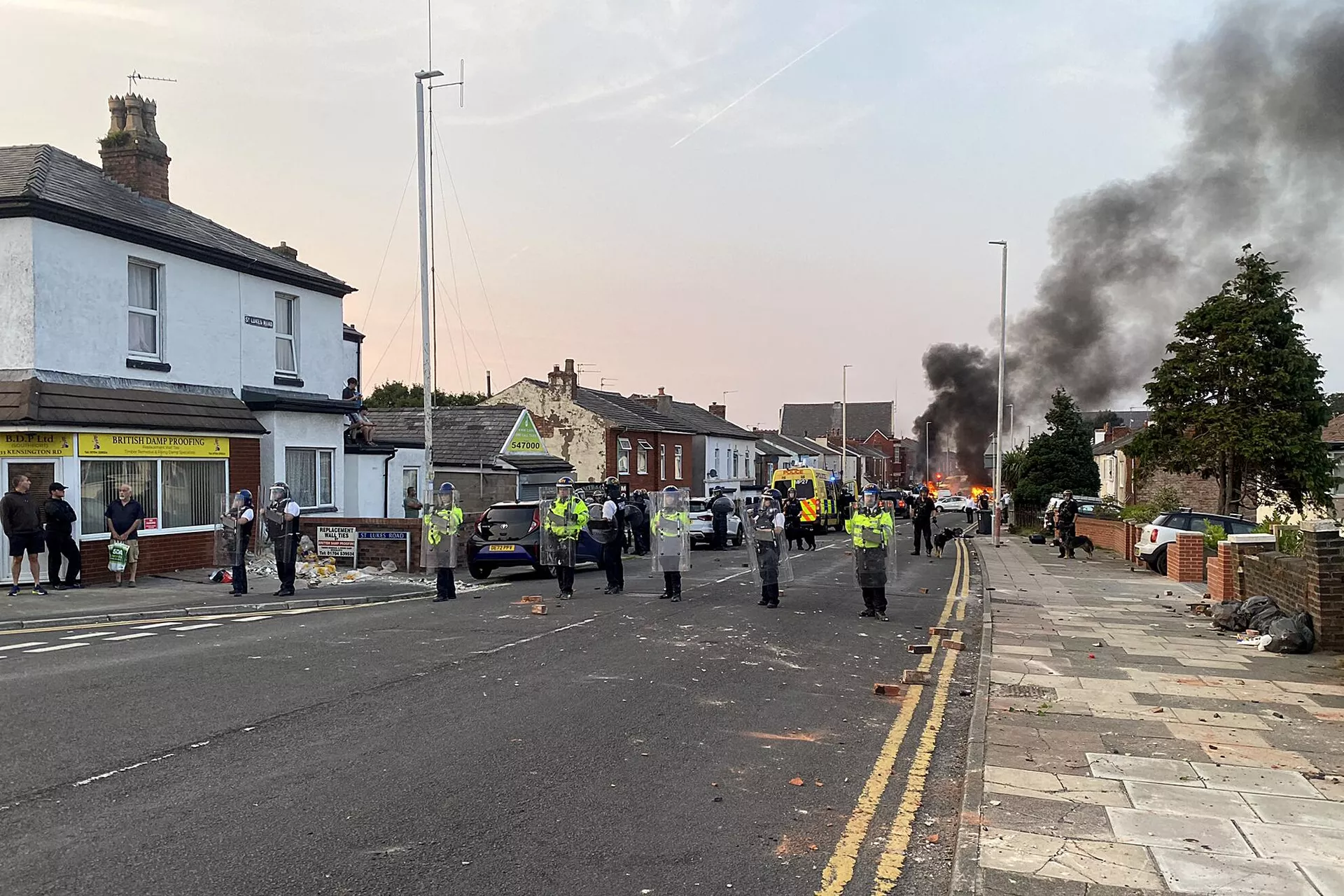UK Government's Failure to Resolve Migrant Crisis Fuels Cycle of Violence & Crime