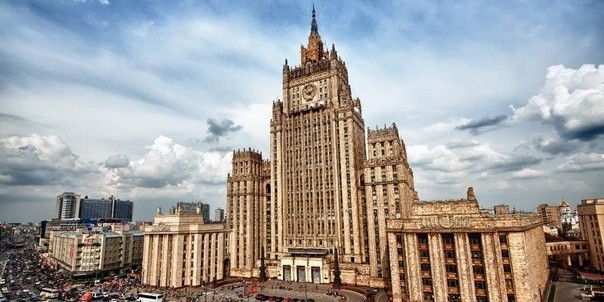 МИД РФ: Запад делает в Македонии цветную революцию по украинскому сценарию