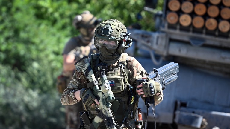 Russia captures New York in Donbass