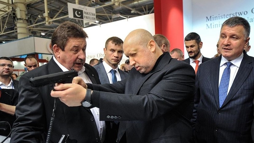 «Силовики потеряли монополию на насилие»: что стоит за принятием нового украинского закона об оружии