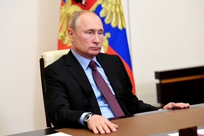 Путин поздравил россиян с Днем России