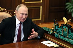 Путин провел встречу с министром обороны Китая