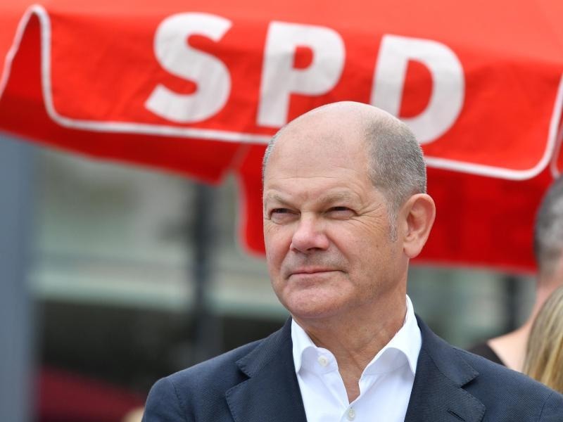 SPD Leads in German Election Polls With 25.8% as Merkel's Bloc on Track for Worst Result Since 1949