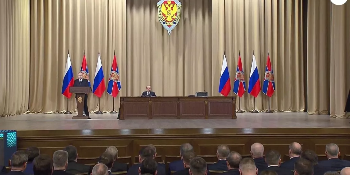 Путин поручил ФСБ преследовать предателей без срока давности