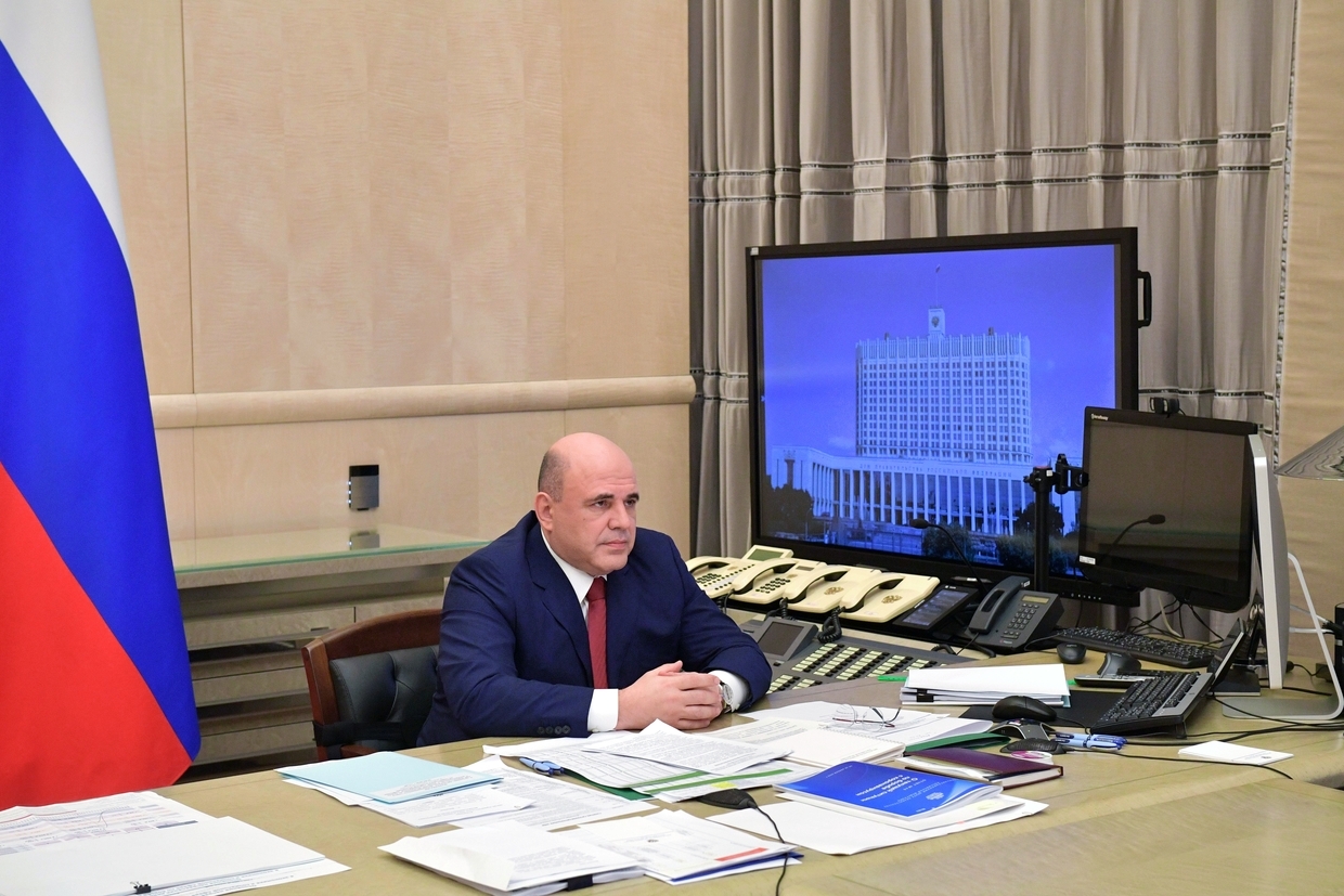 Once he recovers from Covid-19, PM Mishustin faces new ordeal – reviving economy & Kremlin’s popularity with thinning oil kitty