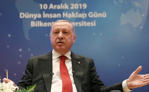 Эрдоган обвинил Россию и США в нарушении договоренностей по курдам