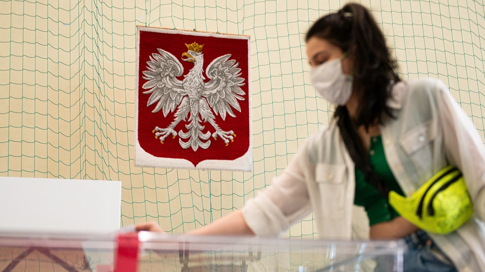 Incumbent Andrzej Duda on course for 2nd term with narrow victory in Poland’s runoff presidential vote