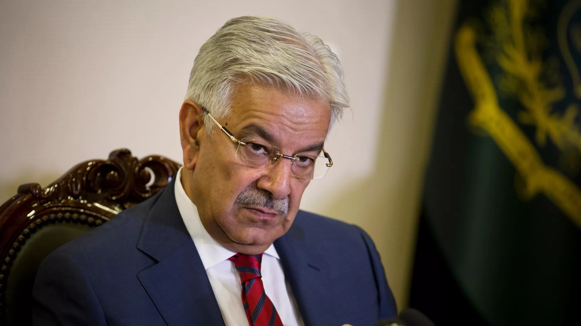 Pakistani Defense Minister Accuses Taliban of Exporting Terrorism, Declares ‘Open War’