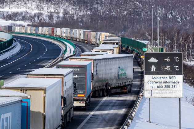 Ущерб от ограничений сухопутного транзита в Калининградскую область через Литву составляет около 2 млрд руб. в год