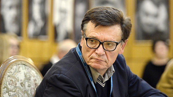 Акция "Бессмертный полк" будет существовать долго, считает актер Токарев