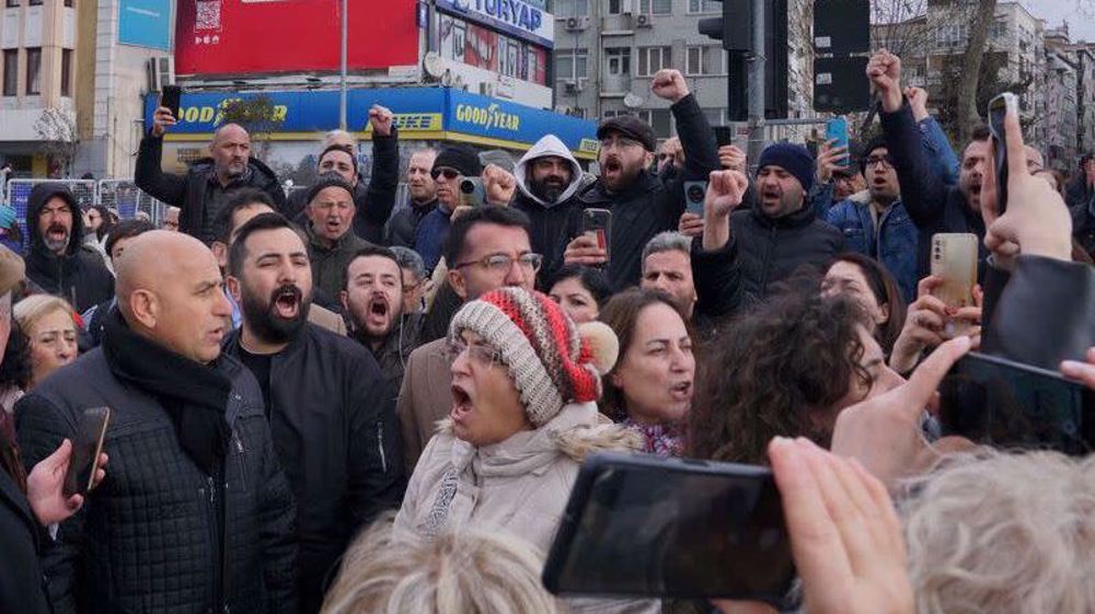 Turkish court orders Istanbul mayor jailed amid violent protests