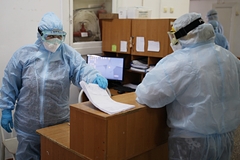 Россиянам облегчили правила выписки после COVID-19