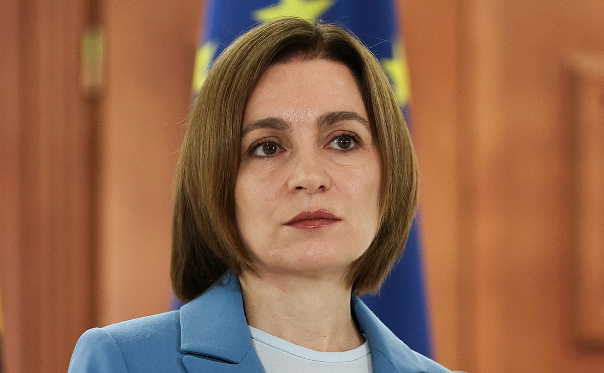 Оппозиция Молдавии начала процедуру отстранения Санду от должности президента