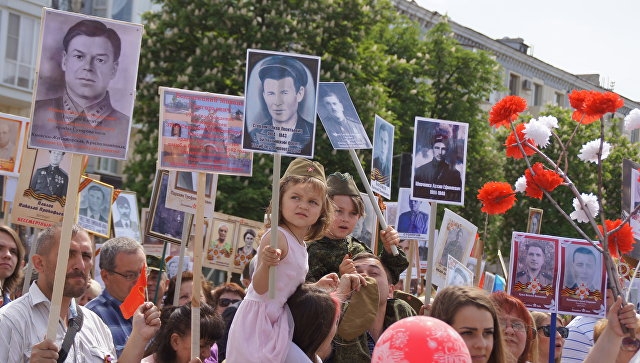 День Победы в ЛНР завершился праздничным салютом