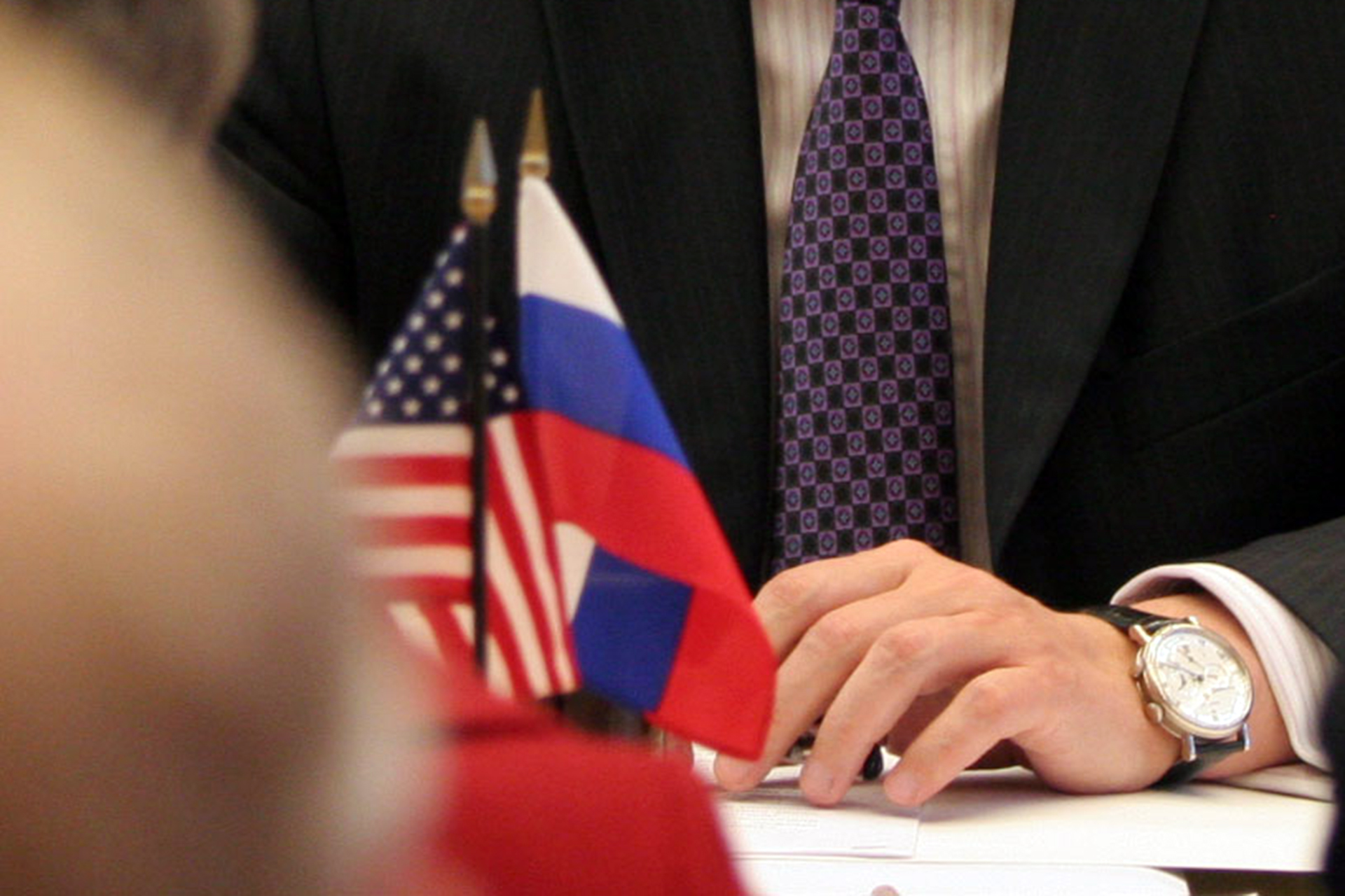 Россия и США начали новые переговоры: Силуанов встретился с Бессентом в США