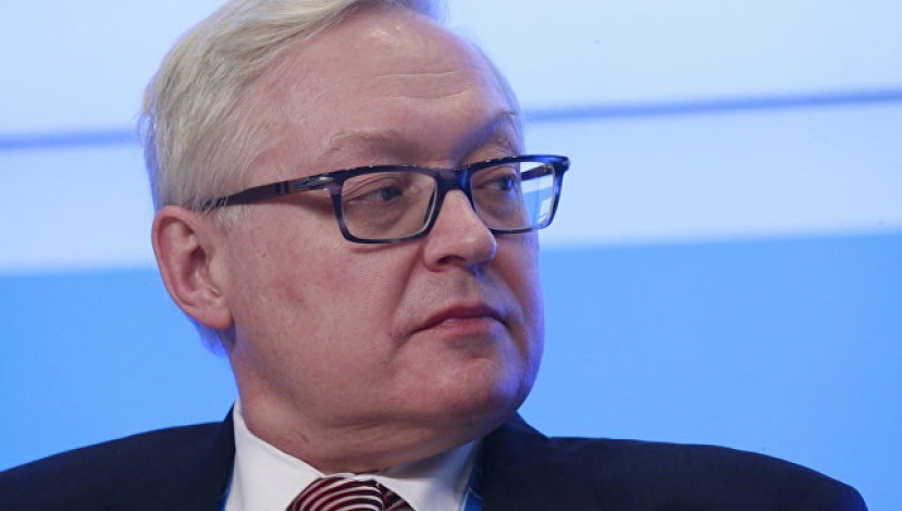 Маккейн символизировал собой "ярое противодействие" России, заявил Рябков