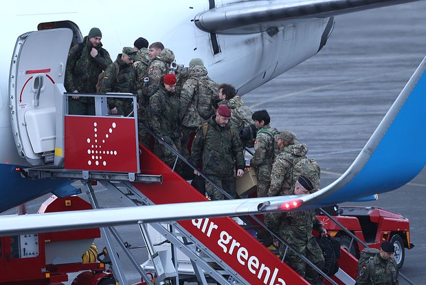 Германия тайно вывела войска из Гренландии после угроз Трампа