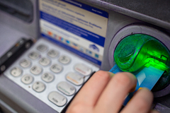 Карты Visa и Mastercard продолжат работать в России даже после санкций
