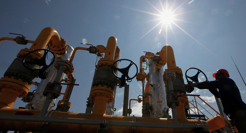 Gazprom to Deliver Record 180Bln Cubic Meters of Gas to Non-CIS States in 2016