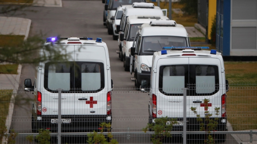 Europe surpasses daily Covid-19 tally peak reached in spring, with 100,000 new infections recorded for first time