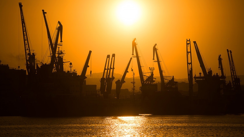 «Очередная пустышка»: как в РФ отреагировали на предложение Киева ввести санкции против российских портов в Чёрном море