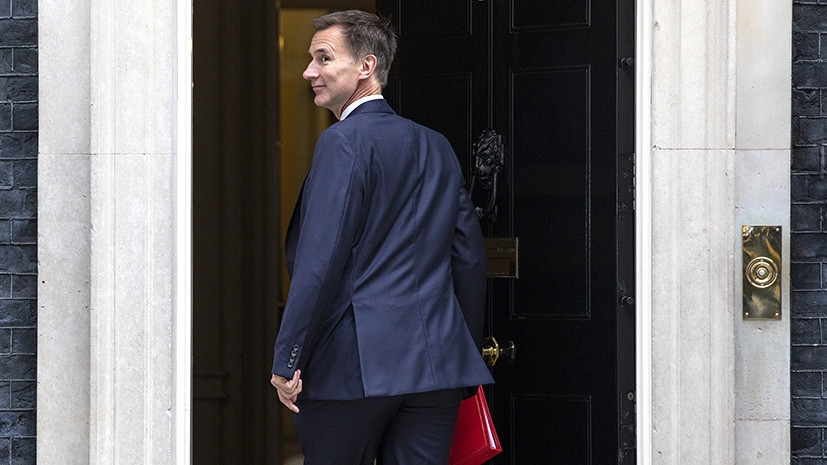 «Бесполезная игра словами»: в России ответили на угрозы главы британского МИД о высокой цене «неправильного» поведения